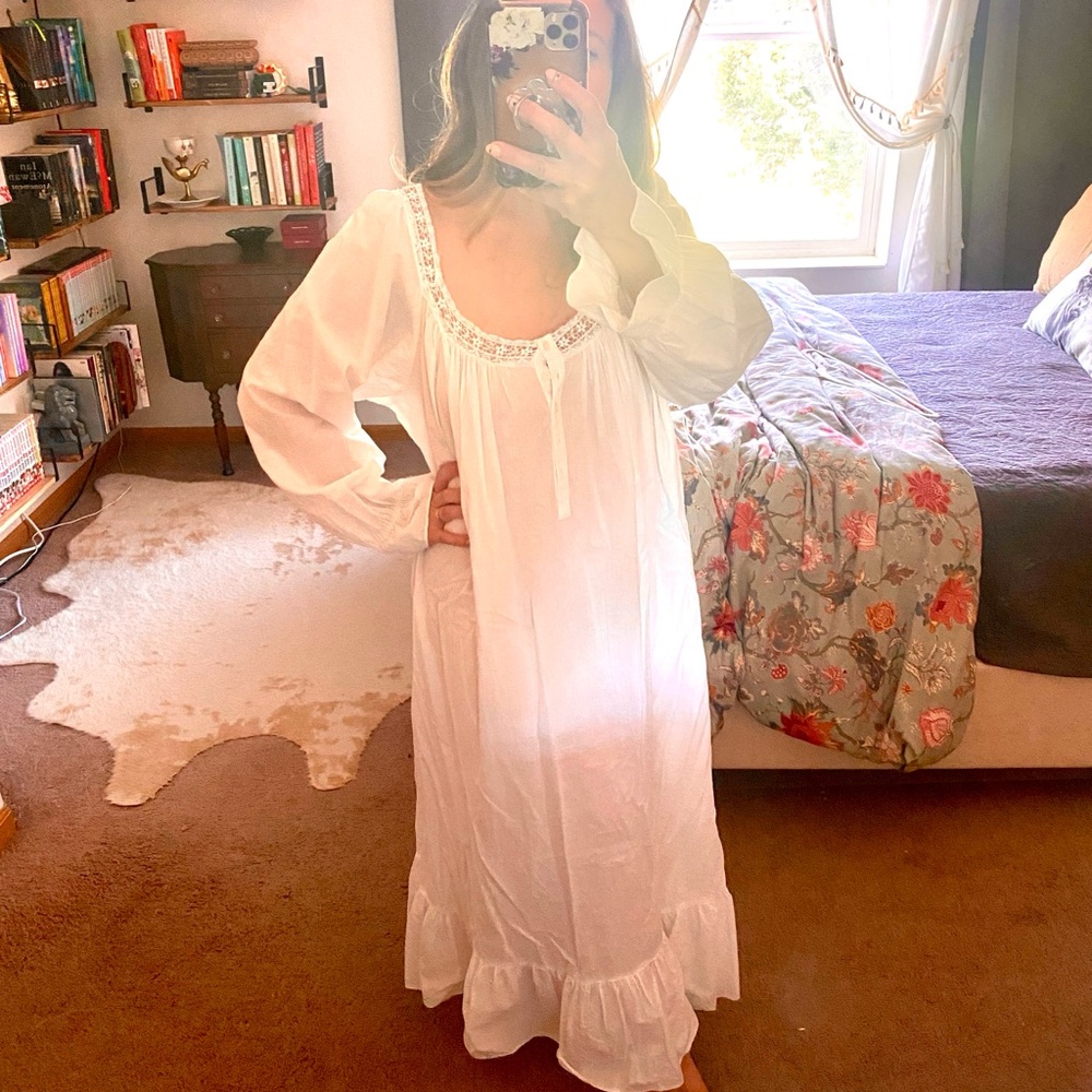 Victoria's Secret vintage gold label 100% cotton night gown